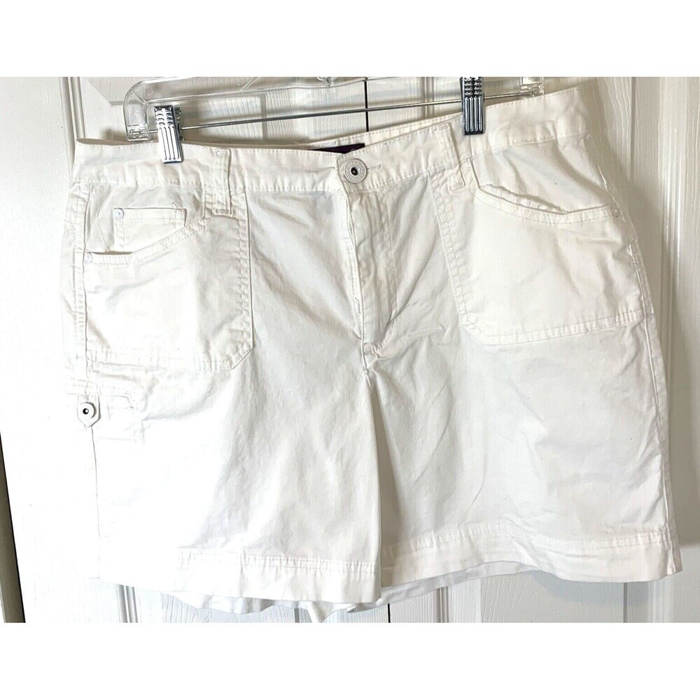Gloria Vanderbilt Casual Shorts Womens 16 White Cotton Blend Pockets Belt Loops